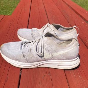 Nike Flyknit Trainers White Gum Sz 8.5 Good cond.